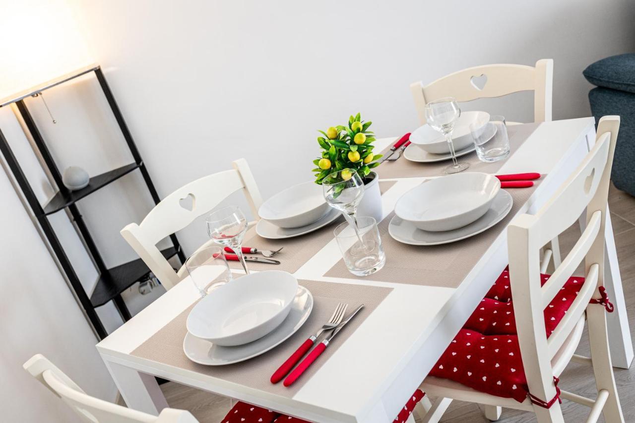 House Near Train StationA/C Apartment Seriate Luaran gambar