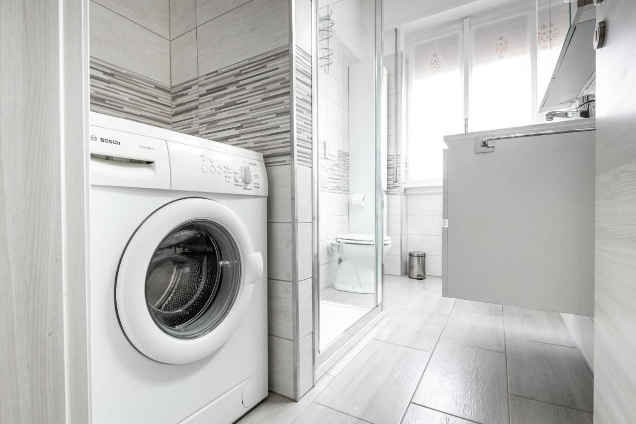 House Near Train StationA/C Apartment Seriate Luaran gambar