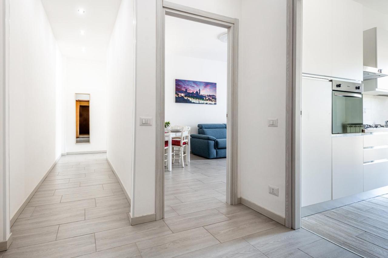 House Near Train StationA/C Apartment Seriate Luaran gambar