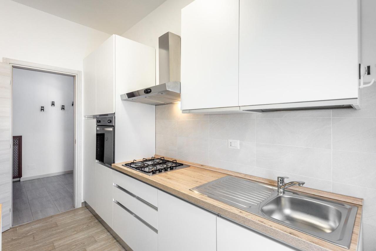 House Near Train StationA/C Apartment Seriate Luaran gambar